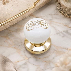 Tirador de porcelana con diseño dorado, tirador de armario de cerámica blanca, tirador de cajón, herrajes para muebles de cocina y baño, pomo de 64 mm, 96 mm, 128 mm.