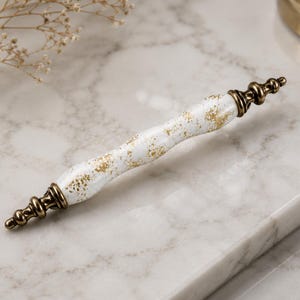 Tirador de armario de porcelana blanca con estampado dorado, tirador de cajón de cerámica, herrajes para muebles vintage, 64 mm, 96 mm, 128 mm.