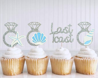 Letztes Toast an der Küste Cupcake Topper / Strand Brautparty Dekoration / Junggesellinnenabschied / Muscheln und Hochzeitsglocken / Tropisch