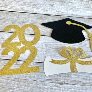 Recortes de graduación 2025, 2025, birrete de graduación, recortes de diploma, birretes de graduación con brillantina, troqueles, centros de mesa de graduación, decoración de fiesta de graduación 12 piezas