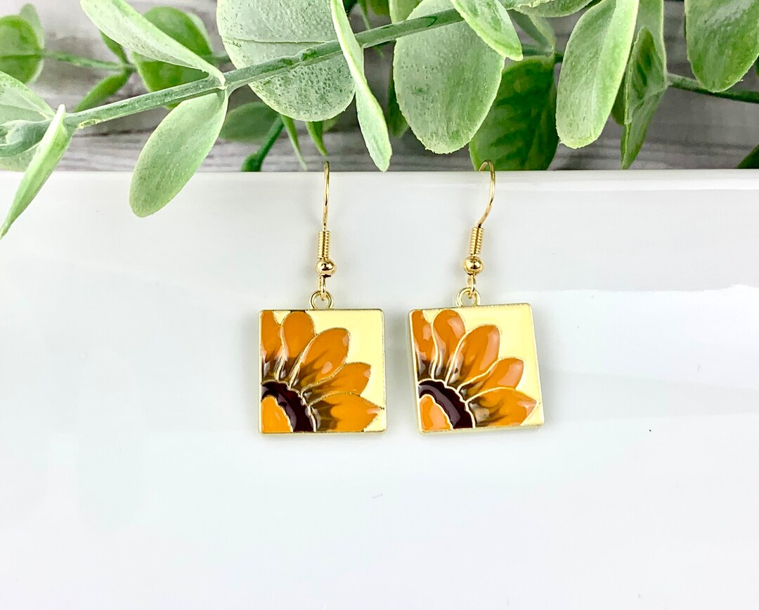 Sunflower dangle earrings Clearance