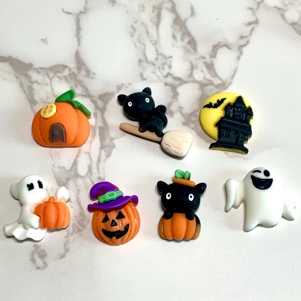 10 Halloween Resin Charms/ Black Cat Flatback/ Ghost Embellishment/ Pumpkin/ Haunted House/ Jewelry Making Supplies/ Shoe Charm