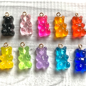 Resin Gummy Bear Beads for Earrings, Two-toned Gummy Bear Charms for  Jewelry Making, Candy Charms, Gummy Bear Pendants, Animal Beads 