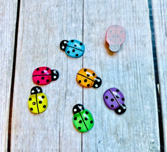 てんとう虫の装飾品 20 個 / マルチカラーてんとう虫 / フラットバック