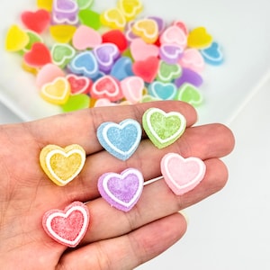 5 Cabujones de corazón de caramelo falso / Amor / Corazones de caramelo de resina / Corazones de caramelo gomosos falsos / Encantos de San Valentín / Suministros de joyería del Día de San Valentín / Flatback