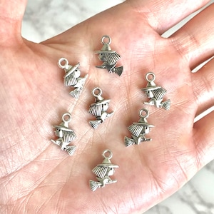 4 Small Witch On Broom Charms/ Halloween Pendant/ Flying Witch Charm/ Silver Witch Jewelry/ Jewelry Making Supplies