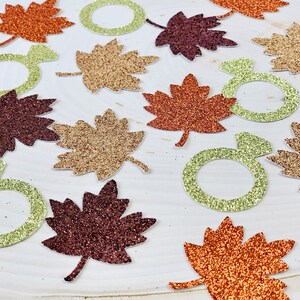 Confettis 100 Feuilles et Bagues d’Automne, Fall In Love, Décor d’enterrement de vie de jeune fille d’automne, Décor d’automne, Mariage d’automne, Décorations de fiançailles