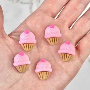 5 cabochões de cupcake rosa/enfeites de cupcake/parte traseira plana/doces/amuletos de cupcake/suprimentos para fabricação de joias/suprimentos para amuletos de sapato