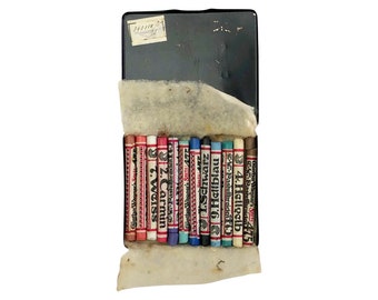 A vintage tin of colour pastels, German Pastellkreiden from Gunther Wagner, Hannover & Wien.