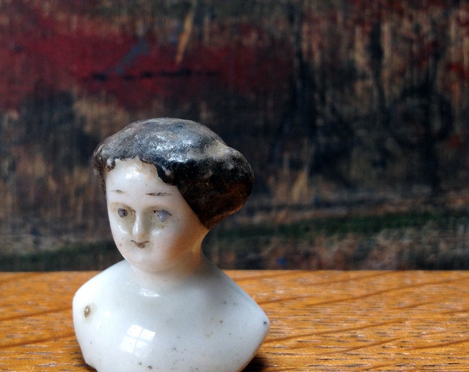 Antique Dolls Head With Cute Expression 28x24x18mm 1x1 Etsy