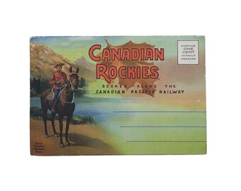 Vintage souvenir postcards, select a card. Canada, concertina series of images. 1940s.