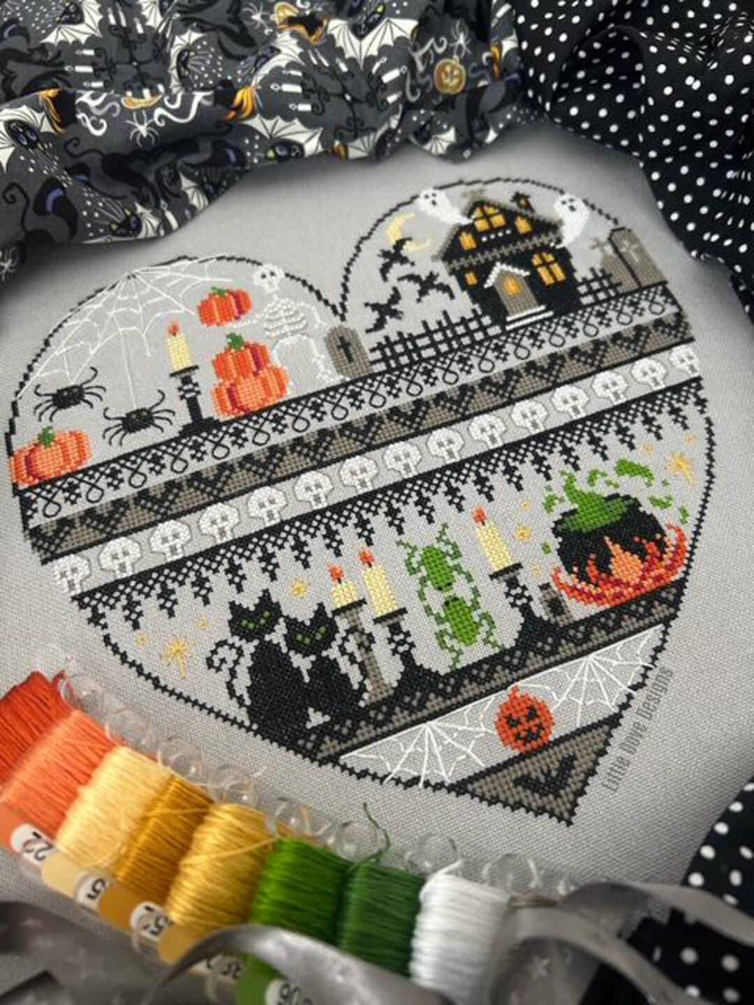 Heart of Halloween Cross Stitch PDF Chart INSTANT DOWNLOAD - Etsy
