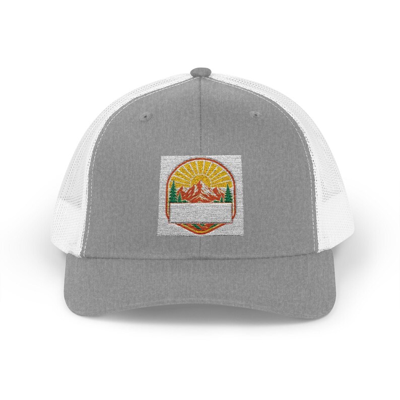 Mountain Reunion Trucker Hat Personalized | Custom Family Name, Year & City afbeelding 3