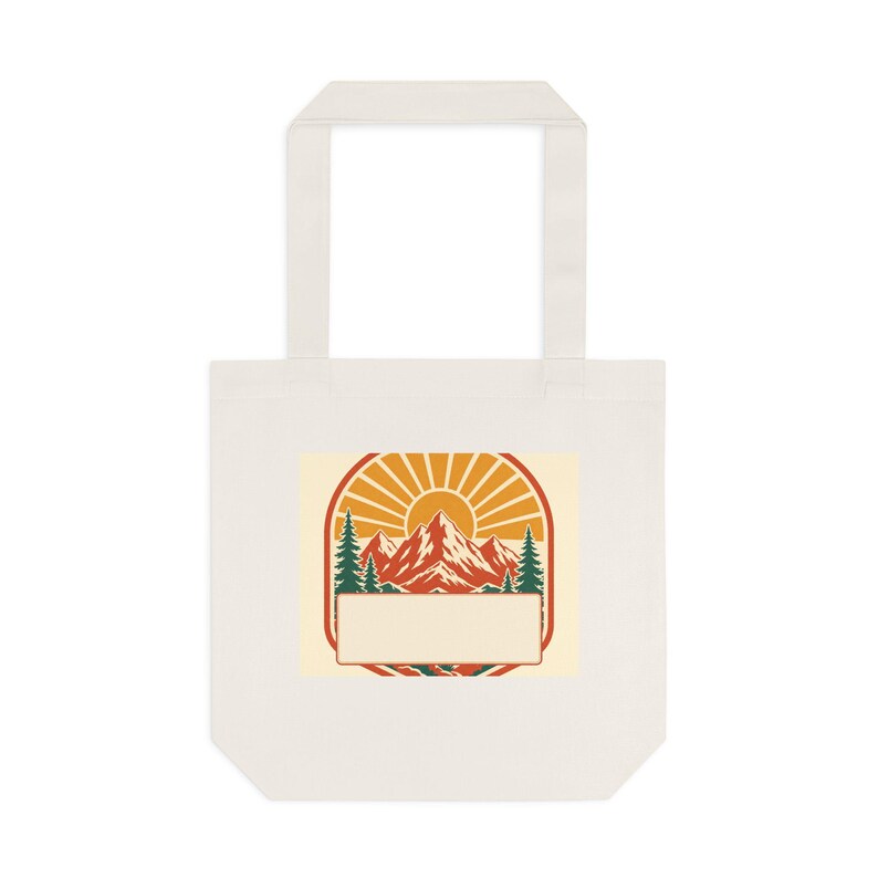 Personalisierte Tragetasche für Familientreffen in den Bergen, mit Familiennamen und Jahr bedruckbar, Geschenk für Familientreffen, Reisetasche mit Bergmotiv, Erinnerungsstück für Familientreffen Bild 1