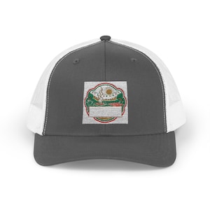 Cookout Reunion Trucker Hat Personalized | Custom Family Name, Year & City Bild 1