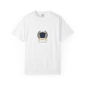 Personalized Family Reunion Shirt With Crest and Year, Custom Name Matching Group Tee, 2026 Family Reunion Gift, Vacation Keepsake T-Shirt image 3