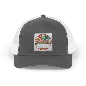 Gorra de camionero para reunión en la playa personalizada con nombre familiar, año y ciudad. imagen 1