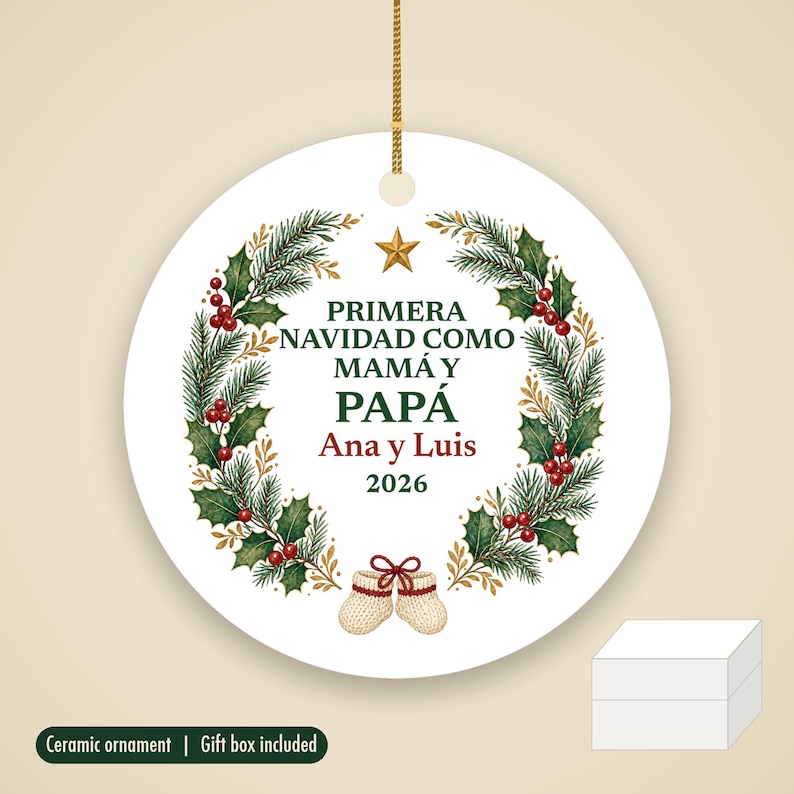 Primera Navidad Como Mama y Papa Ornament 2026, Spanish New Parents Names Ceramic Keepsake, Regalo Bebe image 1