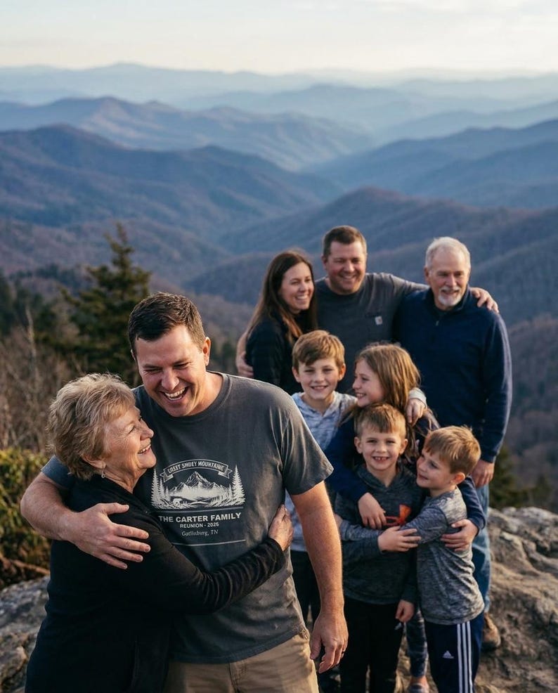 Personalized Smoky Mountains Family Reunion Shirt 2026 Custom Name Tee Bild 1