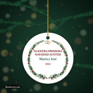 Nuestra Primera Navidad Juntos Ornament, Spanish Couple Names Ceramic Personalized 2026 afbeelding 6