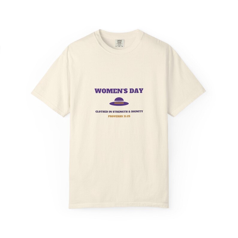 Personalisiertes T-Shirt zum Frauentag (Kirche) | Lila und Gold, mit individuellem Kirchennamen und Jahr Bild 2