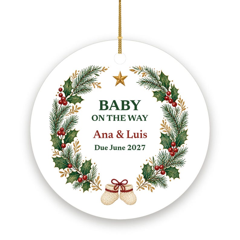 Ornement de Noël « Bébé en route » 2027, prénoms des parents personnalisés, annonce de grossesse, souvenir en céramique image 2