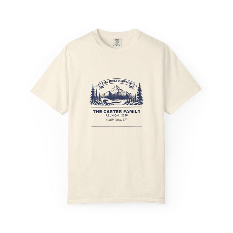 Camiseta personalizada para reunión familiar 2026, camiseta de montaña con nombre personalizado, regalo de vacaciones para grupos, recuerdo de excursión de verano, ropa de viaje a juego para hermanos. imagen 3