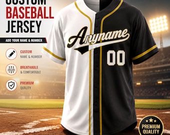 Pode incluir: Uma camisa de beisebol com design dividido, branco à esquerda e preto à direita, com detalhes dourados. A frente exibe o texto 'Anyname' em letra cursiva e o número '00'. O texto na imagem inclui 'CUSTOM BASEBALL JERSEY', 'ADD YOUR NAME & NUMBER', 'CUSTOM NAME & NUMBER', 'BREATHABLE & COMFORTABLE' e 'PREMIUM QUALITY'.