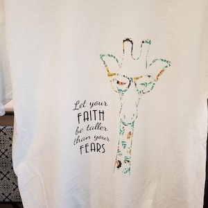 Giraffe t-shirt - tee shirt - tshirt
