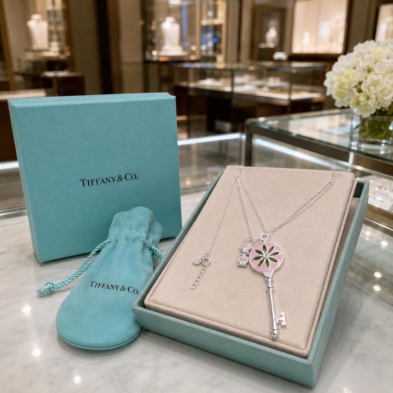 Tiffany & Co. ハートキーチャーム（一粒ダイヤ付き） Tiffany & Co 