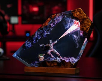 Space Warrior Green Alien Baby Resin Lamp Sci-Fi Epoxy Night Light Gaming Room Decor Handmade Wood Resin Art Gift