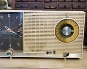 Rare Beautiful 1963 Working Zenith Model J727 Table Model AM FM Clock Alarm Radio