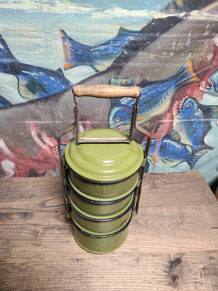 Vintage Viking Heavy Avocado Green Enamel Miners Size 6