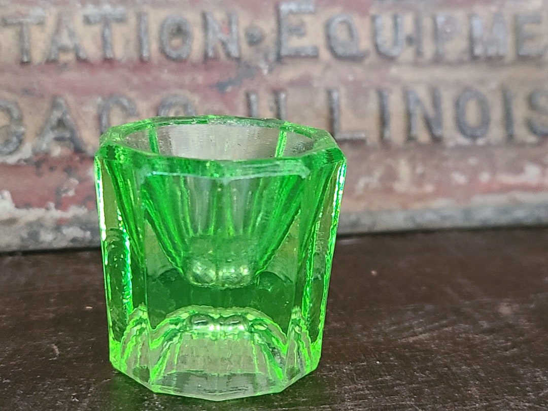 Antique 1930's Era Green Uranium Octagonal Glass Eye Bath Etsy