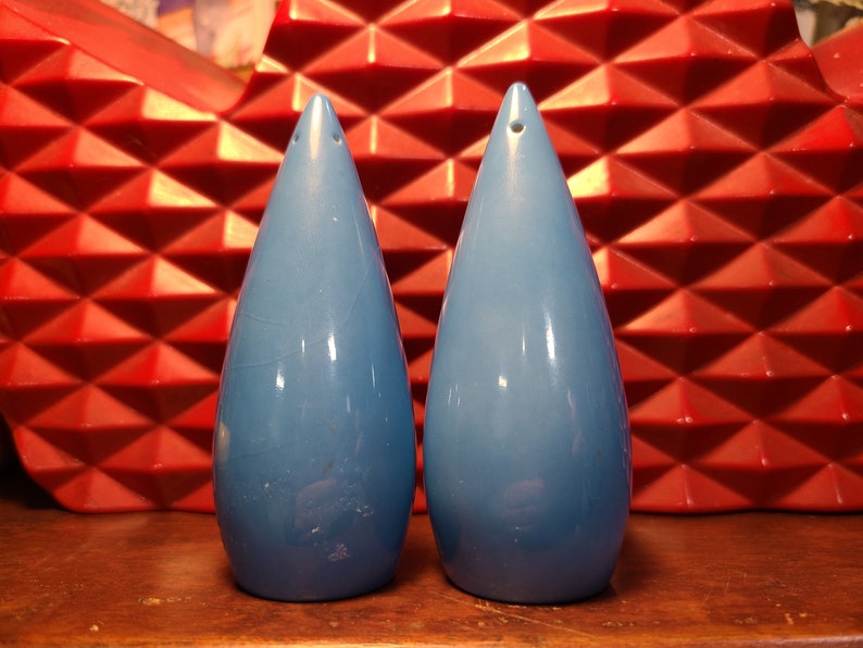 Fabulous Vintage Mid-Century Modern MCM Teal Blue Tear Drop Salt & Pepper Shaker Set Made in Japan image 2