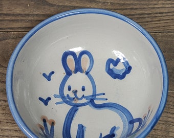 Beautiful Vintage Handmade Studio Art Pottery M A Hadley Pottery Bunny Signed Round Bowl 5 3/8" x 2"