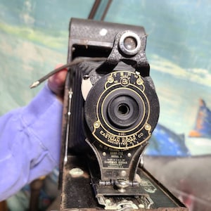 Vintage Eastman Kodak No. 2-A Folding Autographic Brownie Camera w/ loaded film