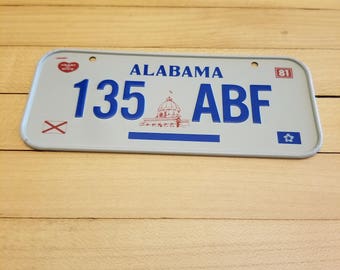 Vintage 1981 Mini Automobile Tin License Plate Alabama State Souvenir