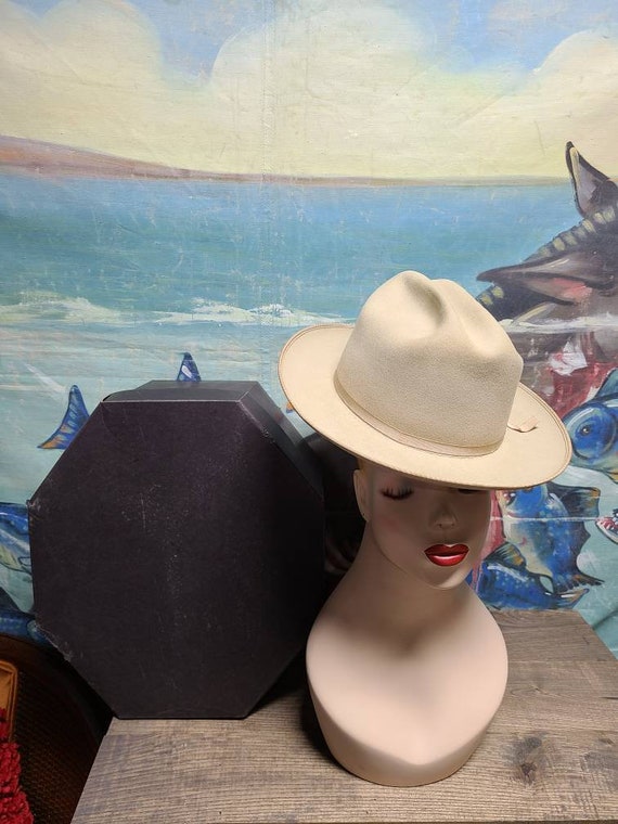 Circa 1950's Dobbs Fifth Avenue New York Pure Wool LBJ Style Felt