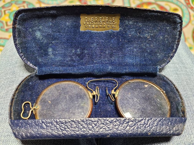 Antique Eyeglasses Eye Wear with Magnifying Lenses Prince Nez Style Armless in Case from Urbana Ohio