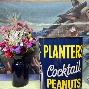 Vintage Peanuts Trash Can - Etsy