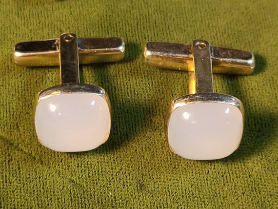 Vintage Gold Tone Cloudy White Glass Cufflinks St… - image 3