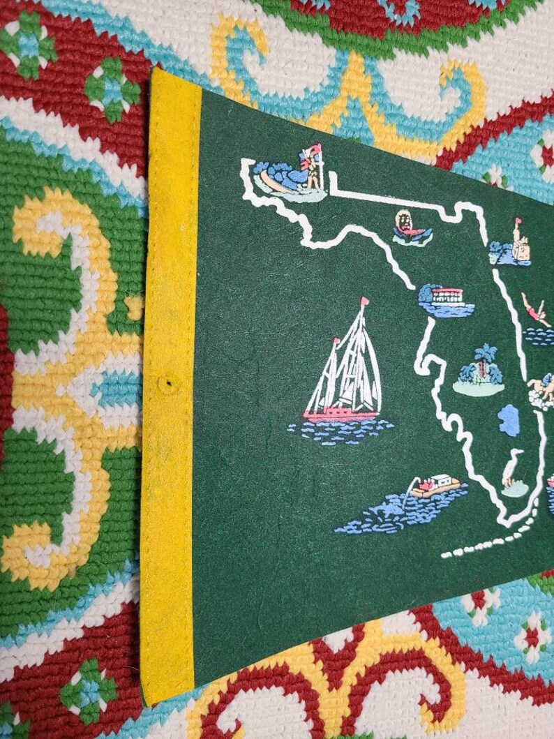 Rare Vintage Circa 1950/'s White on Green Florida The Sunshine State Picture Felt Large Size Pennant Souvenir Fl