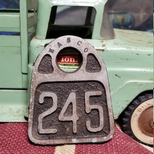 Vintage Hasco Newport NY Number Two Hundred and Twenty-Five Metal Double Sided Cattle i.d. Ear Tag Farmhouse Ranch Style #225