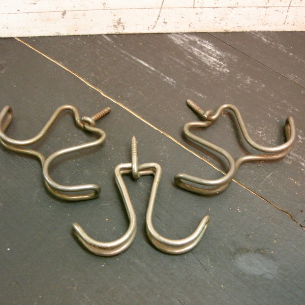 3 Funky Vintage Under Shelf Twisted Silver Metal Wire Closet Coat Hooks Home Restoration