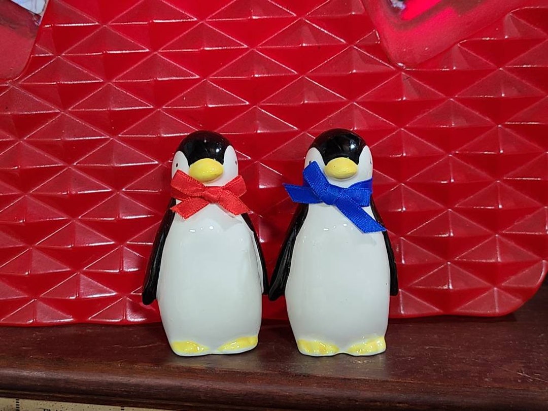 Vintage Penguin Salt and Pepper Shaker Set Etsy