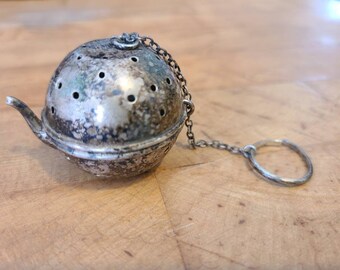 Lovley Exquisite Antique 1920's Sterling Silver Teapot Ball Shaped Tea Infuser Strainer