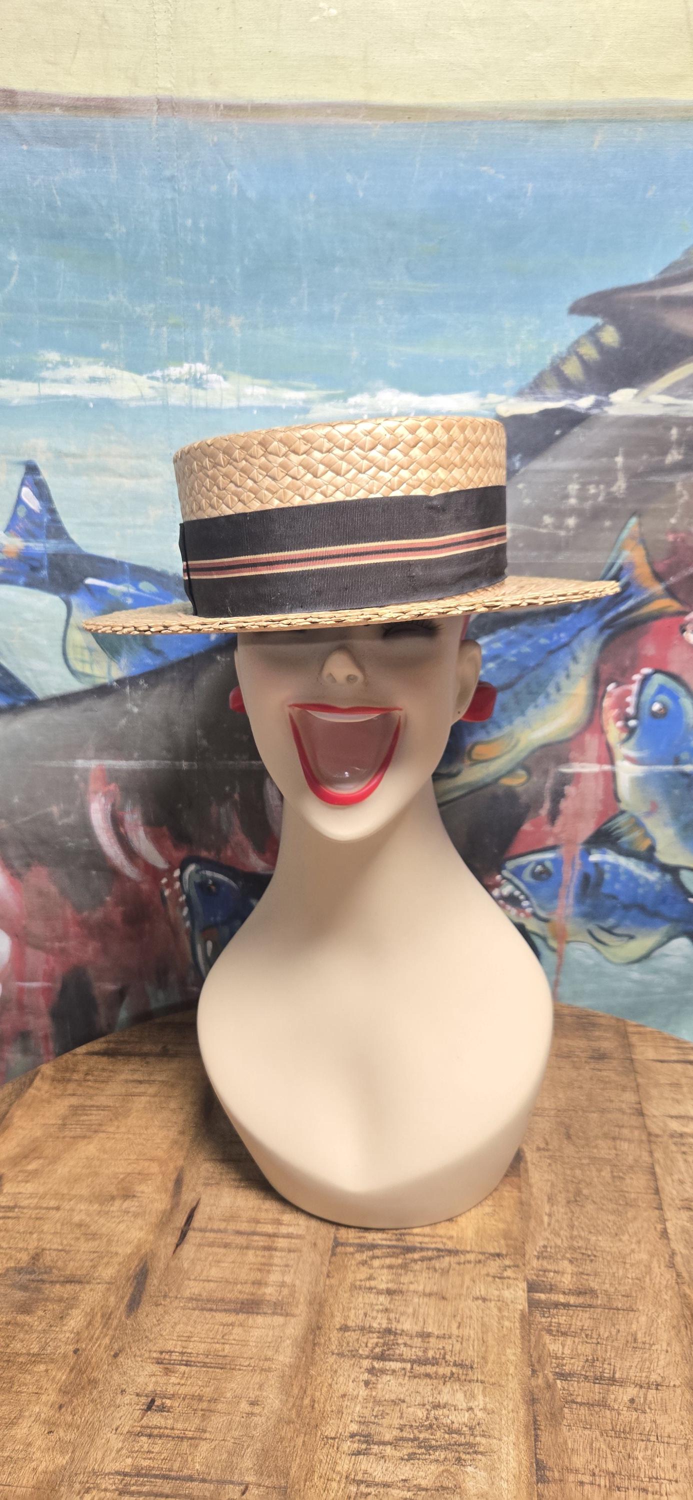 CHIC 1930s\' BLACK STRAW TILT FEDORA -CREME FABRIC TRIM, BAKELITE ORNAMENT & VEIL 1930s Tilt Hat - Etsy UK main image 2
