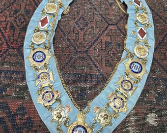 Insigne Rare RAOB (Royal Antediluvian Order Of Buffaloes) Avec Chaîne Yarborough – Occasion