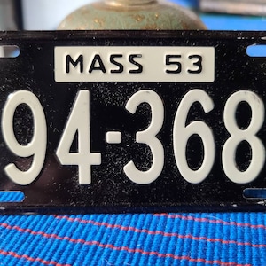 Vintage 1953 Mini Automobile Tin License Plate Mass Massachusetts MA Boston State Souvenir